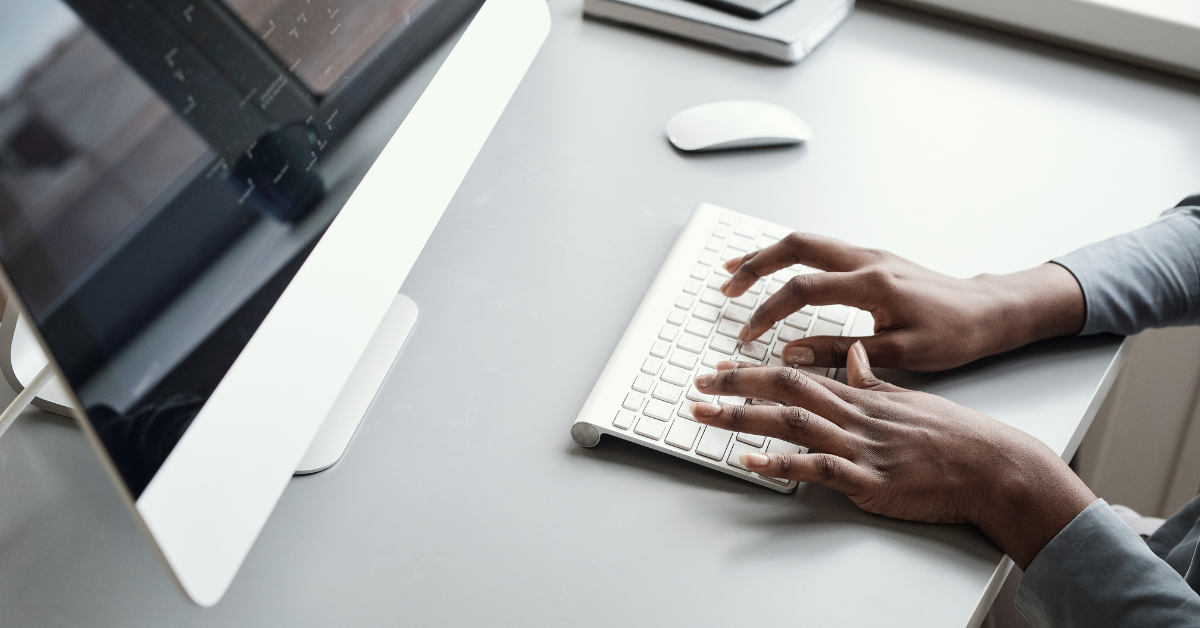 8 Tips on Creating (and Maintaining) an Online Portfolio